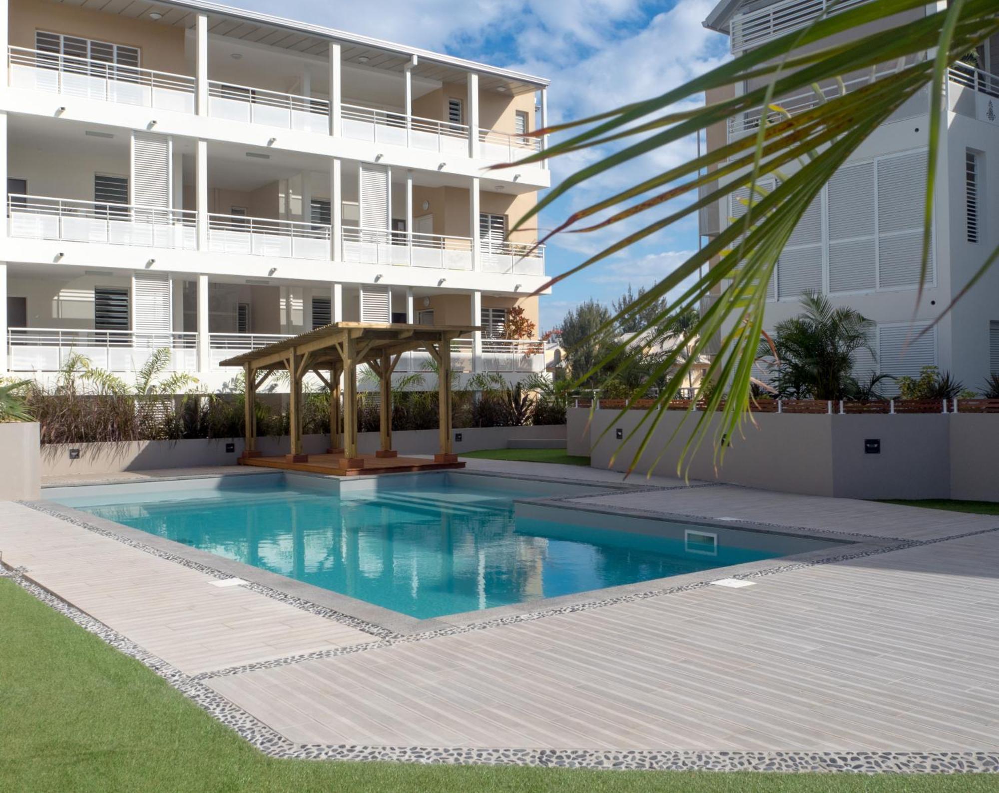 Escale Tropicale, Appart Vue Mer A 2 Min Du Lagon Apartment Saint-Gilles-les-Bains Exterior photo